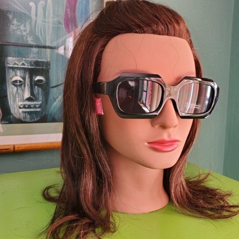 Mod black square style retro sunglasses